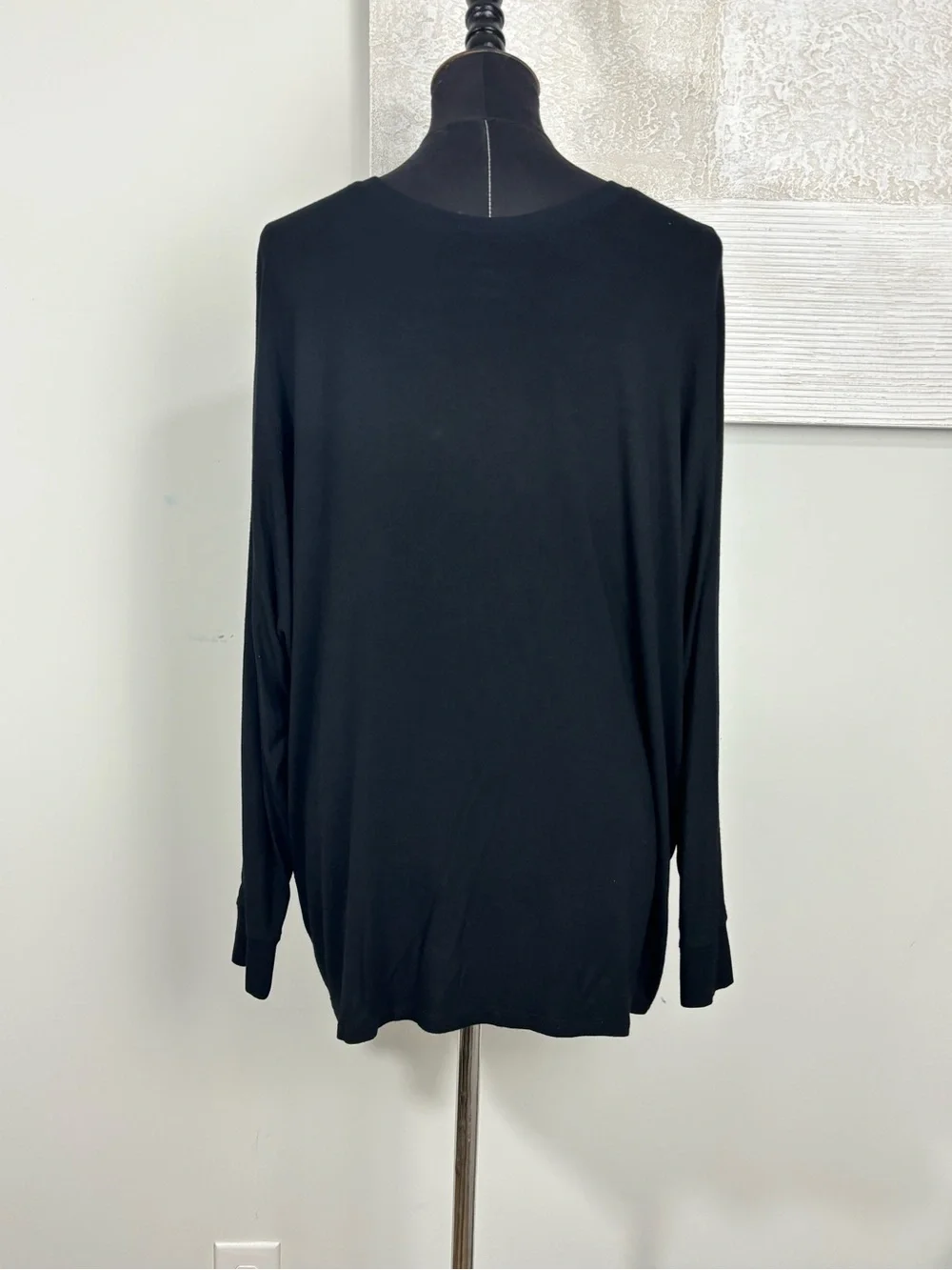 Torrid 1 Women 1X Black Sugar Dolman Skull Graphic Super Soft Knits Long Sleeve - Picture 4 of 12